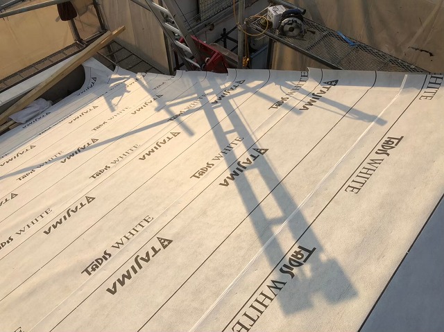 防水紙で雨漏り対策